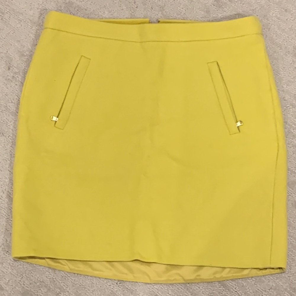 JCrew 100% Wool Pocket zip mini skirt, in size 2, yellow